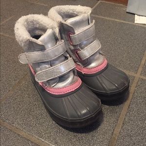 Gymboree pink and silver/gray snow boots